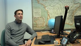 Photo d'Etienne Schneider, enseignant d'histoire-géographie à l'INSPÉ - Crédit photo JC Dorn, DNA